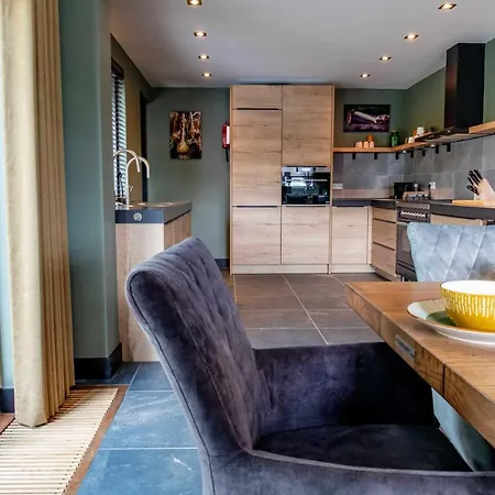 Aan 't Wiel Op Recreatiepark De Wielen Sint Maarten