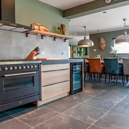 Aan 't Wiel Op Recreatiepark De Wielen