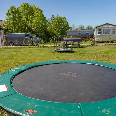 Villa Aan 't Wiel Op Recreatiepark De Wielen Sint Maarten