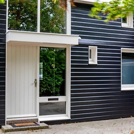 Aan 't Wiel Op Recreatiepark De Wielen *