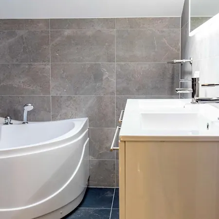 Aan 't Wiel Op Recreatiepark De Wielen * Sint Maarten