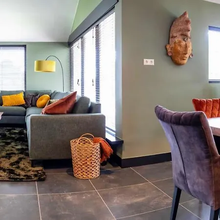 Villa Aan 't Wiel Op Recreatiepark De Wielen Sint Maarten