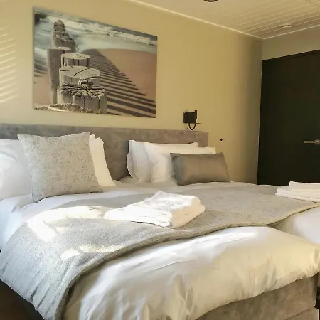 Villa Aan 't Wiel Op Recreatiepark De Wielen Sint Maarten