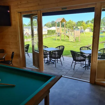 Villa Aan 't Wiel Op Recreatiepark De Wielen Sint Maarten