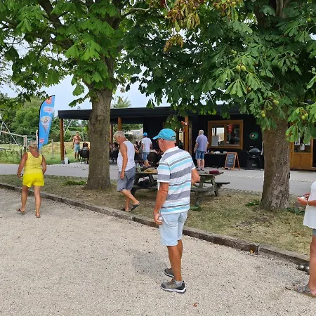 Aan 't Wiel Op Recreatiepark De Wielen Sint Maarten