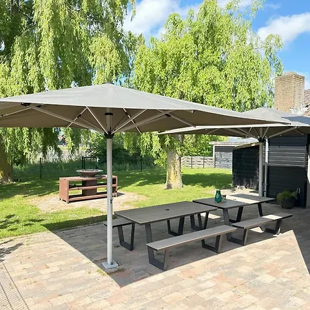 Villa Aan 't Wiel Op Recreatiepark De Wielen *